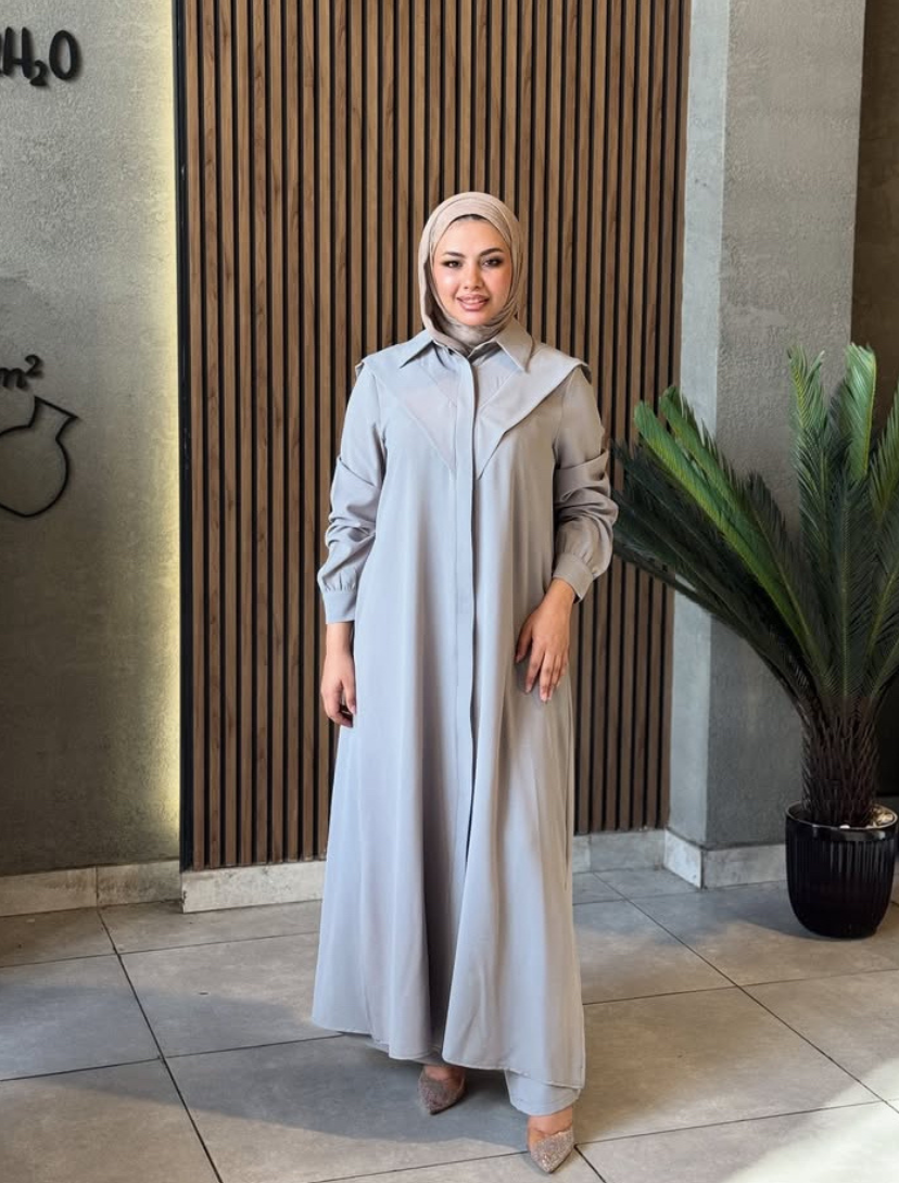 👗 طقم أنيق وعصري 🌸