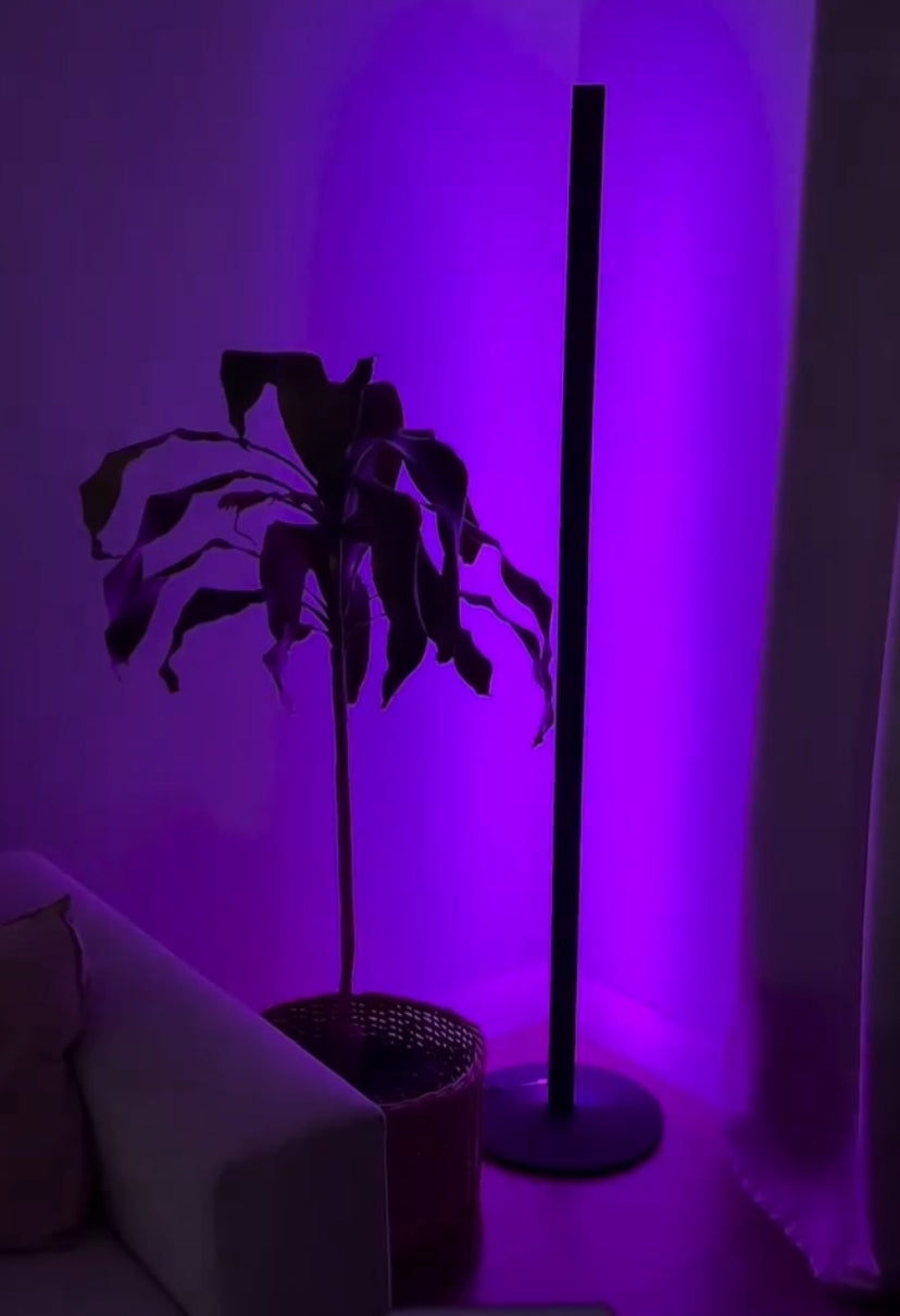 💡 المصباح العمودي  متعدد الألوان