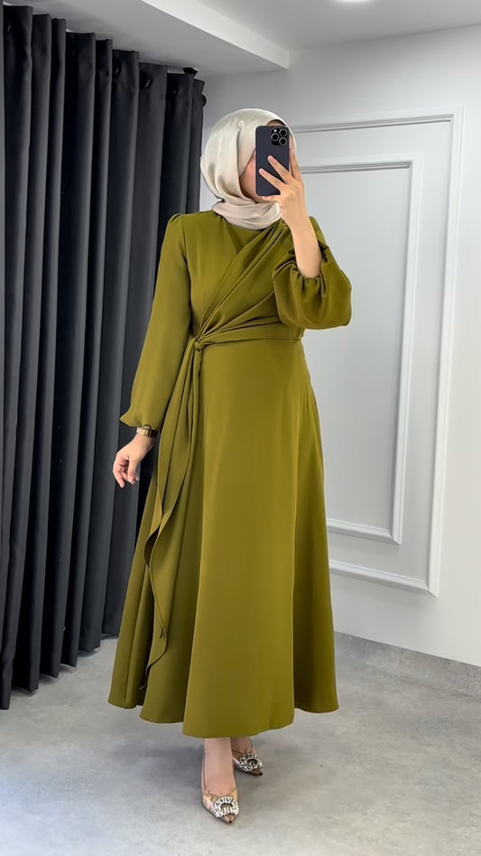 👗 فستان أنيق وناعم 🌸