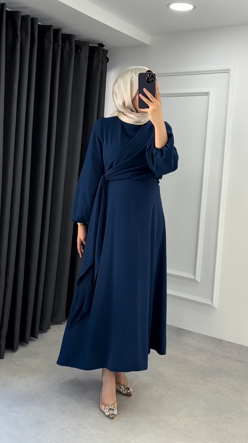 👗 فستان أنيق وناعم 🌸